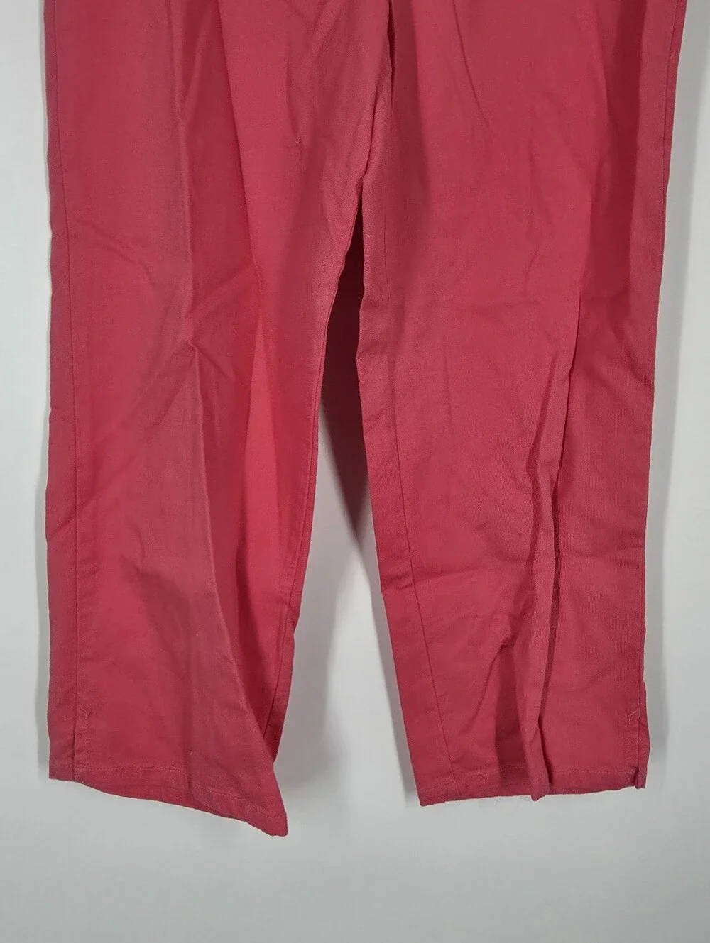 Susan Bristol Bright Pink Flat Front Straight Leg Trousers Pants Size 10 NWT